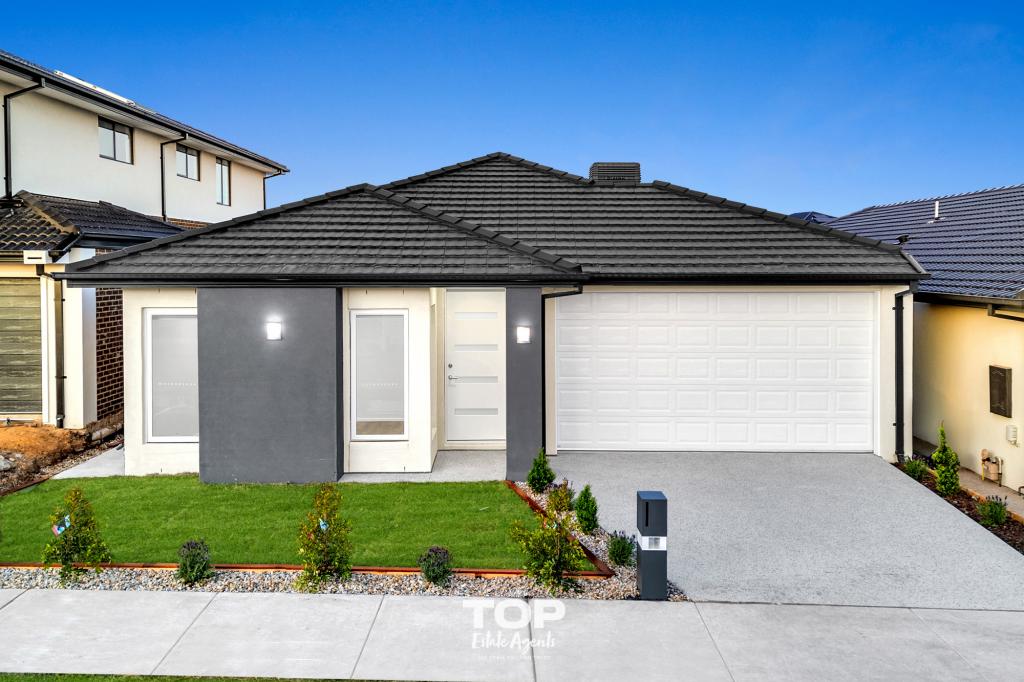 39 Shell Cl, Clyde North, VIC 3978