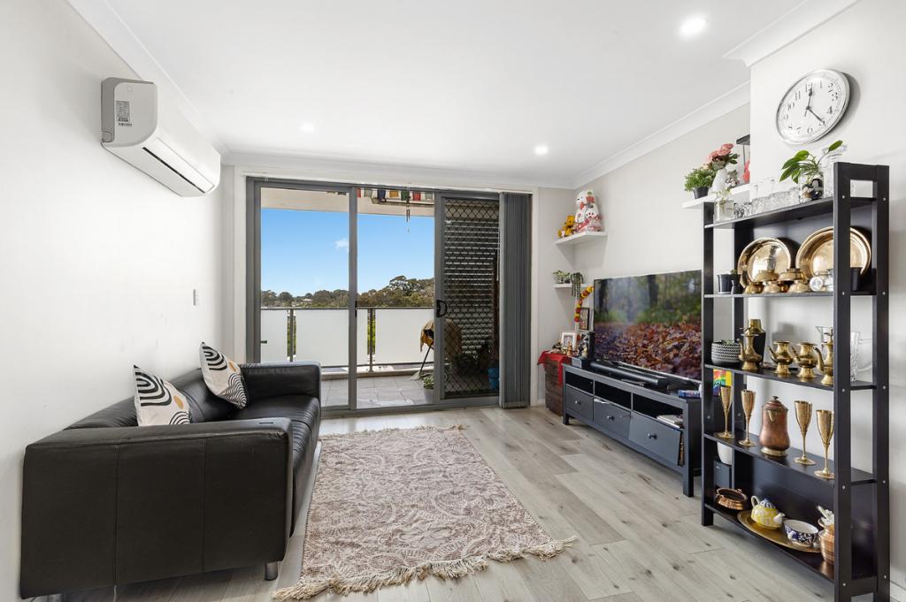 202/8 Cornelia Rd, Toongabbie, NSW 2146