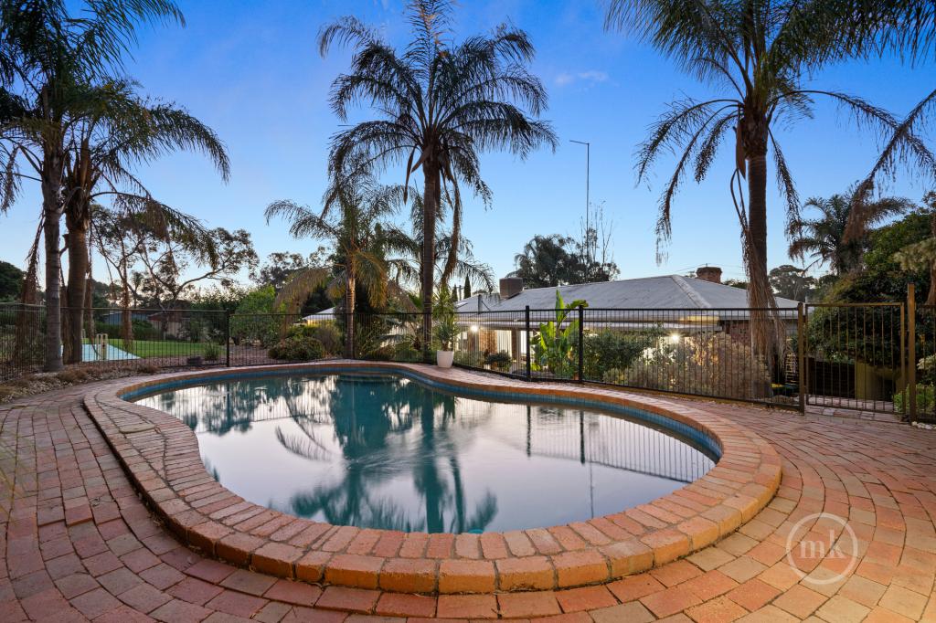 30 Dobell Dr, Eltham, VIC 3095