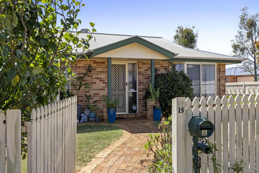 15 Gouldson Dr, Kearneys Spring, QLD 4350