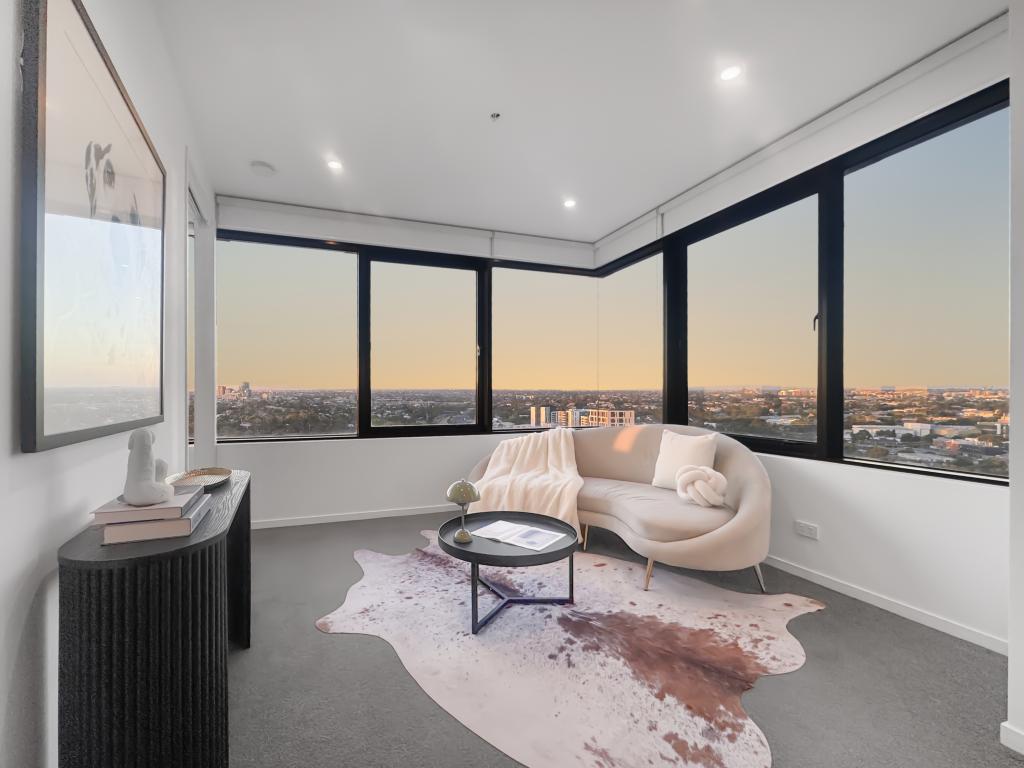 2222/18 MT ALEXANDER RD, TRAVANCORE, VIC 3032