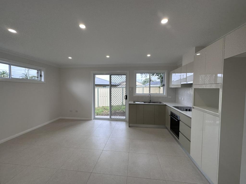 68a Mariana Cres, Lethbridge Park, NSW 2770