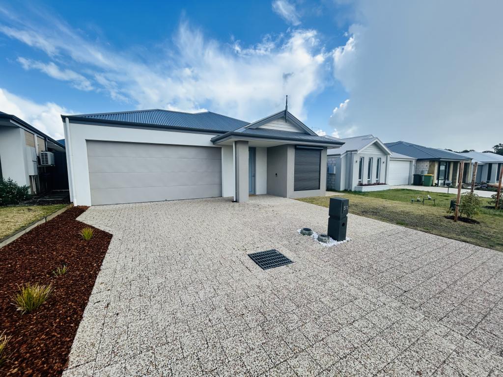 51 Hokitika Dr, Dudley Park, WA 6210