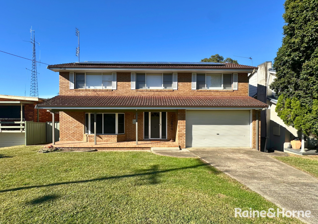 8 Hockey St, Nowra, NSW 2541