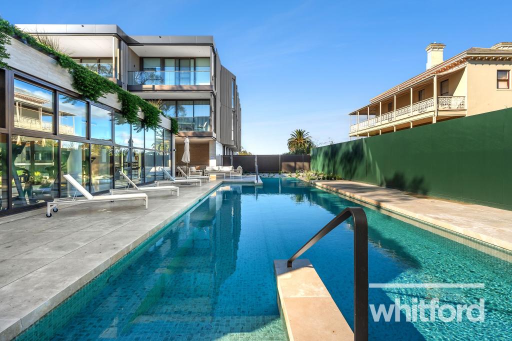 2/1 Convent Pl, Rippleside, VIC 3215