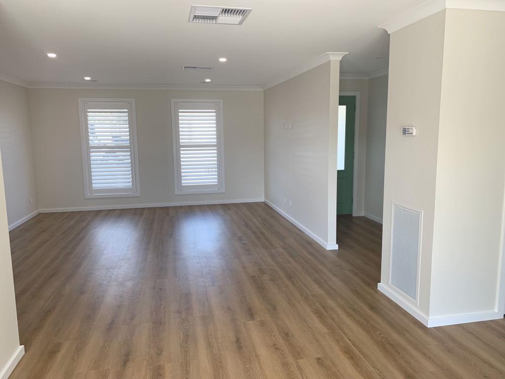 2/149 Birchgrove Cres, Thurgoona, NSW 2640