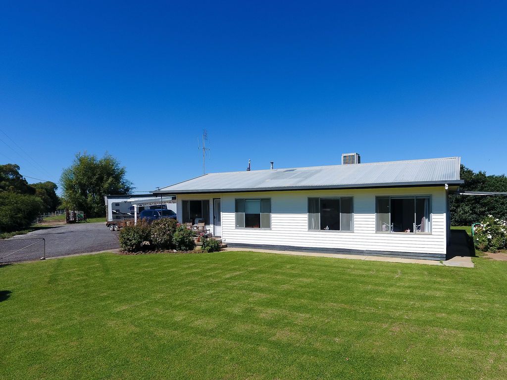 1321 Koondrook Murrabit Rd, Myall, VIC 3579
