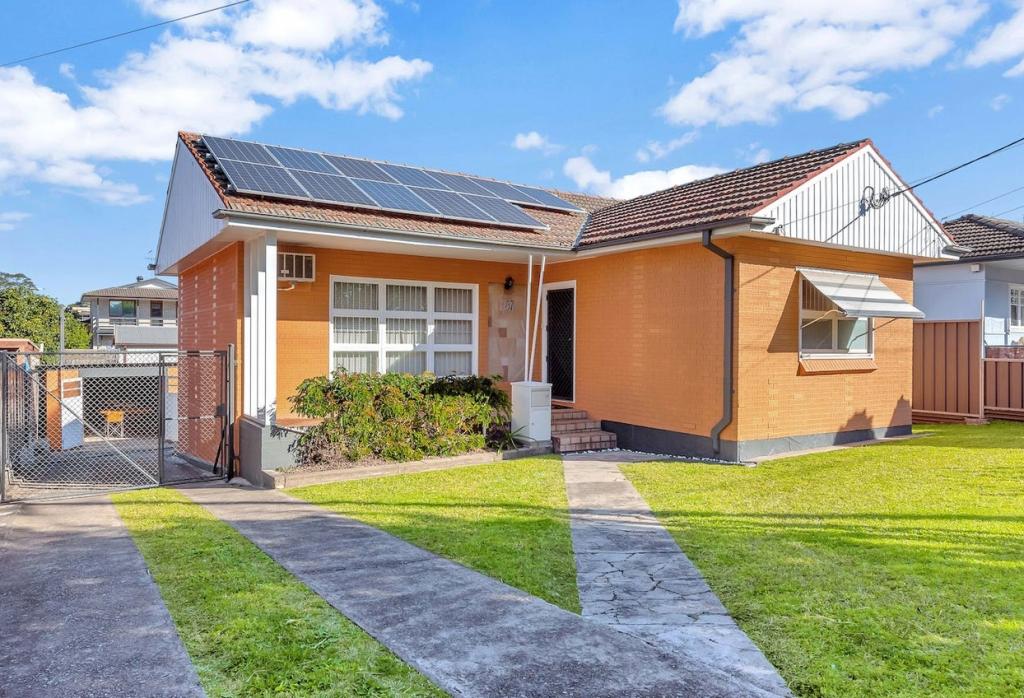 57 Neville St, Smithfield, NSW 2164