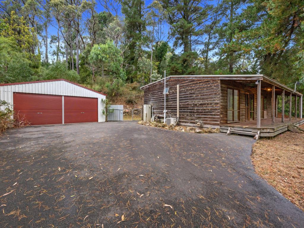 21 Warrawee Rd, Mount Evelyn, VIC 3796