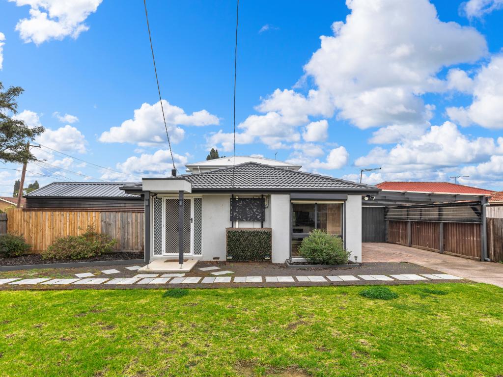 1 Newbury St, Werribee, VIC 3030