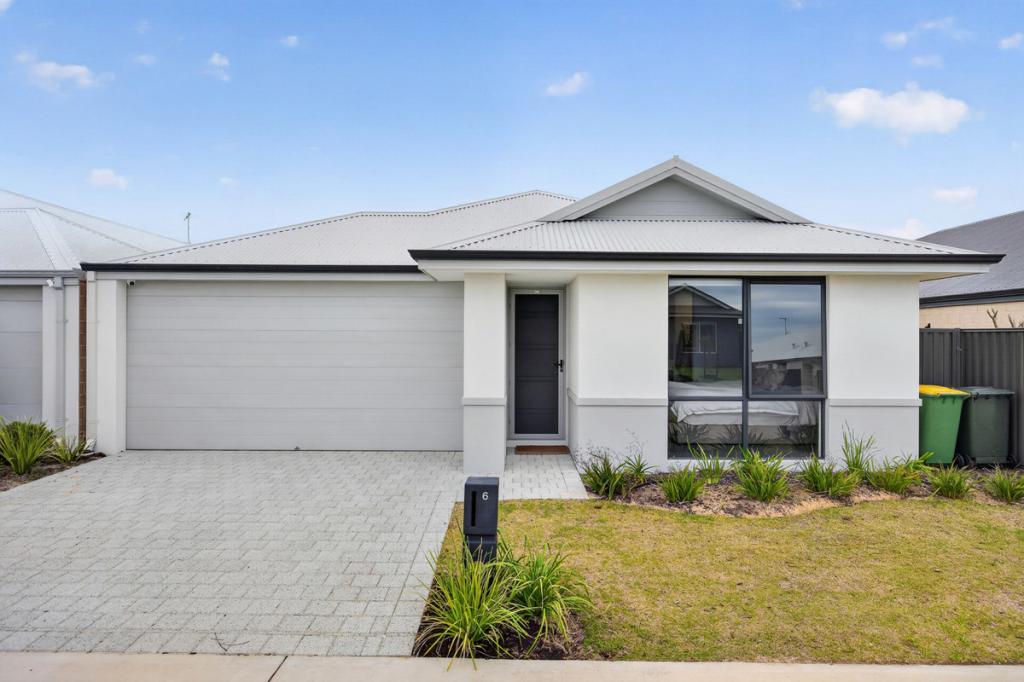 6 CAPITOLA WAY, MADORA BAY, WA 6210