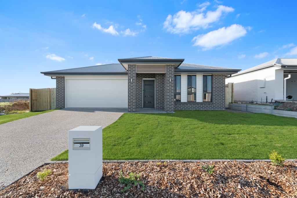 39 Evi Cct, Pialba, QLD 4655