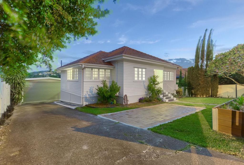 36 Marshall Rd, Holland Park West, QLD 4121