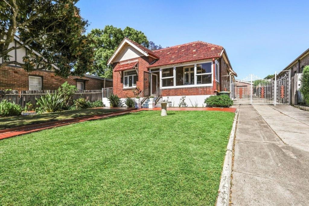 32 MARTIN ST, HABERFIELD, NSW 2045