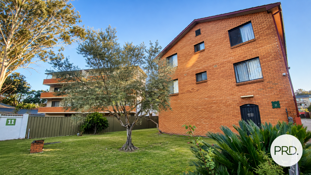 6/1a Waterside Cres, Carramar, NSW 2163