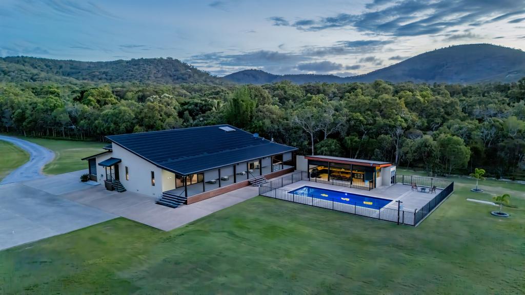 80 Streeter Dr, Agnes Water, QLD 4677