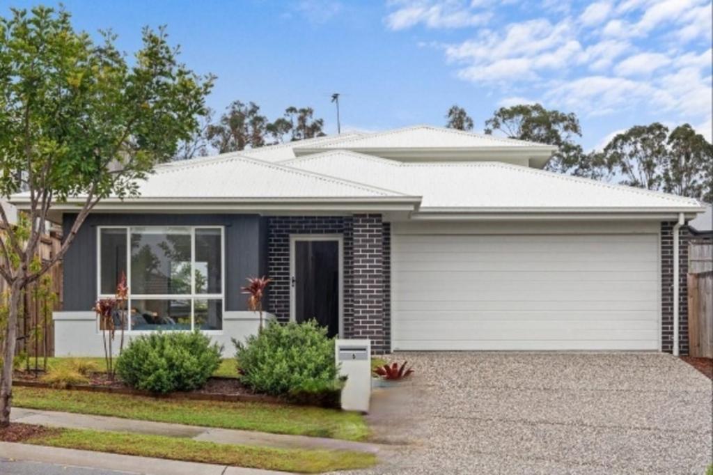6 PLATYPUS WAY, DEEBING HEIGHTS, QLD 4306