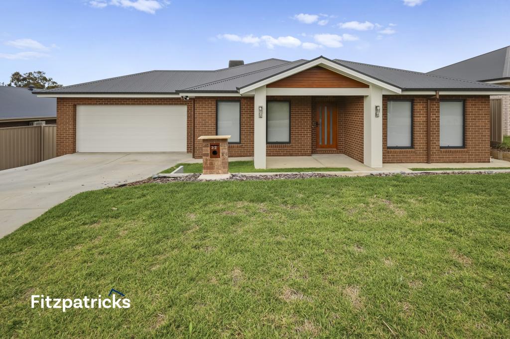 32 Durack Cct, Boorooma, NSW 2650