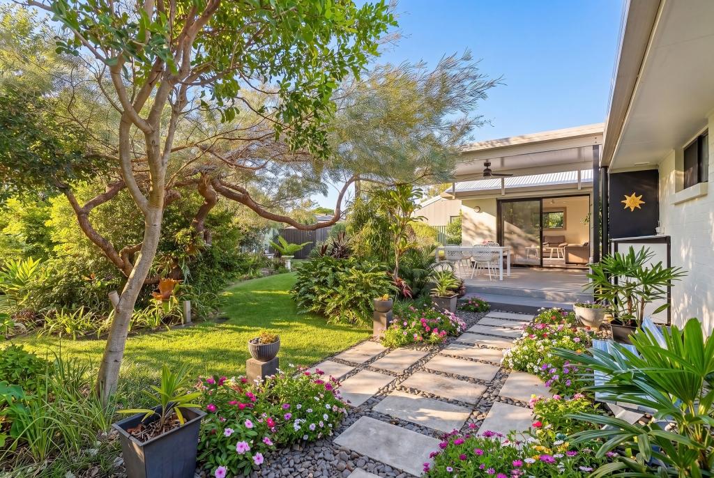 5 Bluejay St, Burleigh Waters, QLD 4220