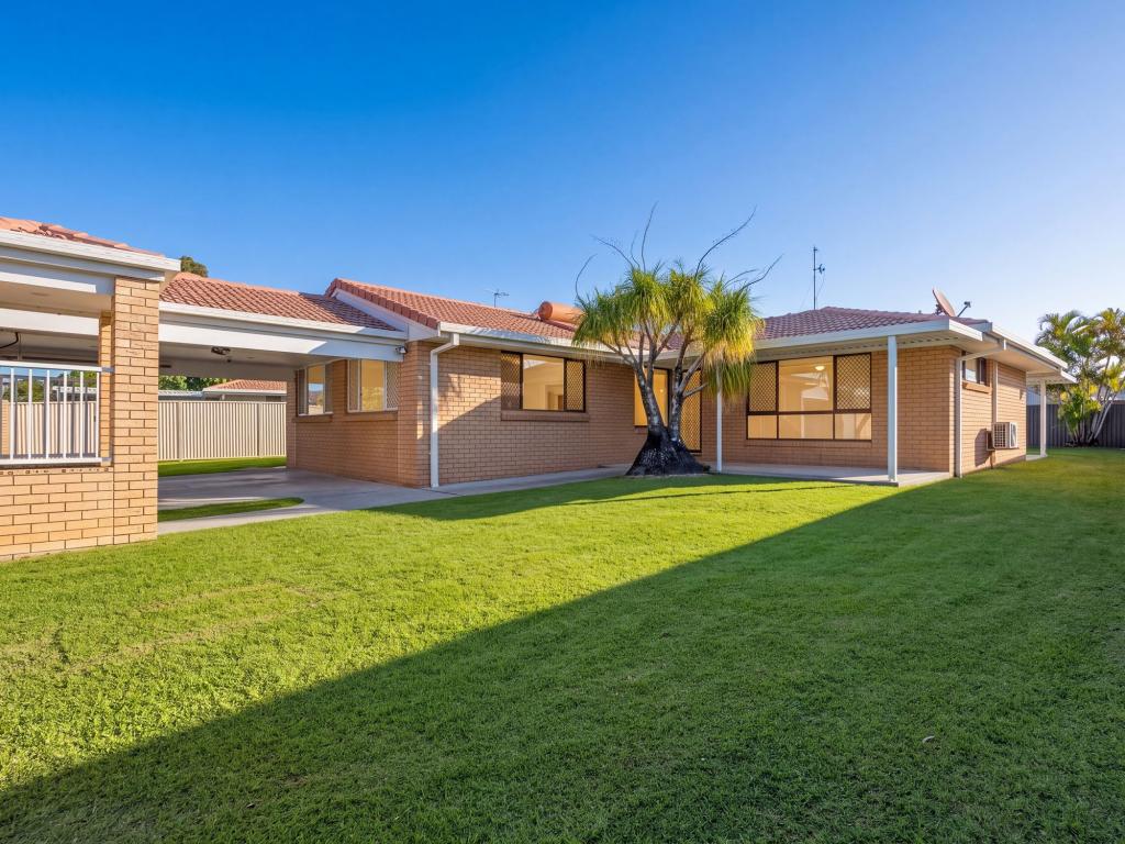 6 Bowline Rd, Mermaid Waters, QLD 4218