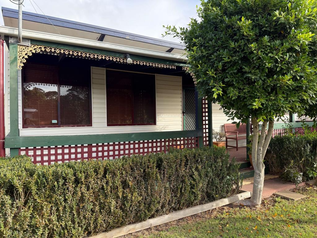 93 Scenic Dr, Cowes, VIC 3922