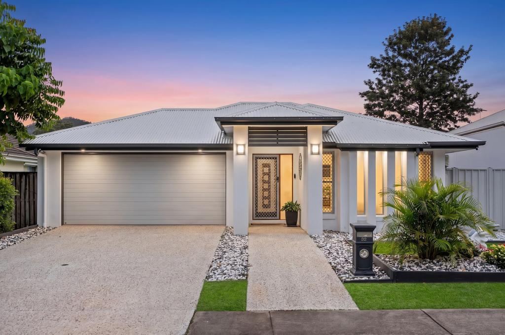 32 Woodgrove Bvd, Beerwah, QLD 4519