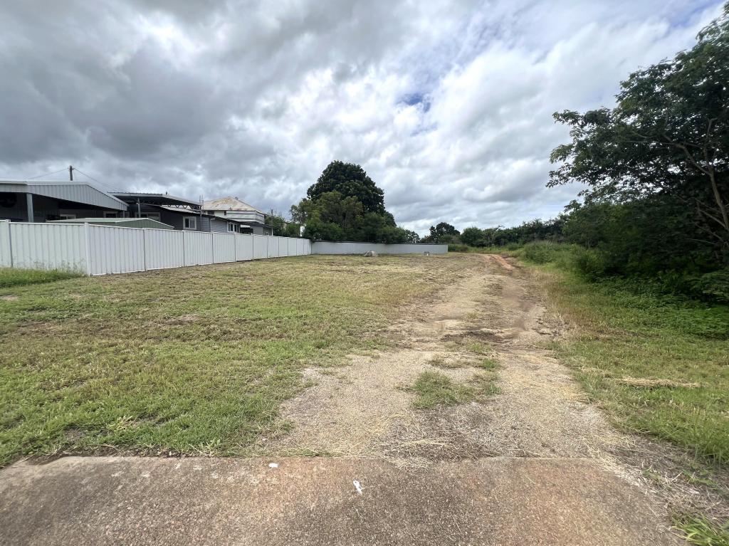 45 MILL ST, QUEENTON, QLD 4820