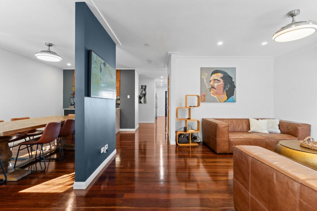 94 CLAYTON ST, SANDGATE, QLD 4017