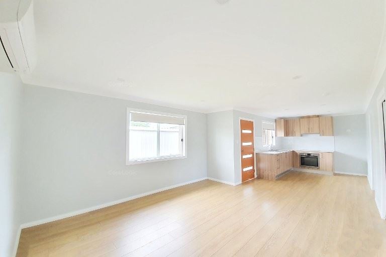 9 & 9A SUMNER ST, HASSALL GROVE, NSW 2761