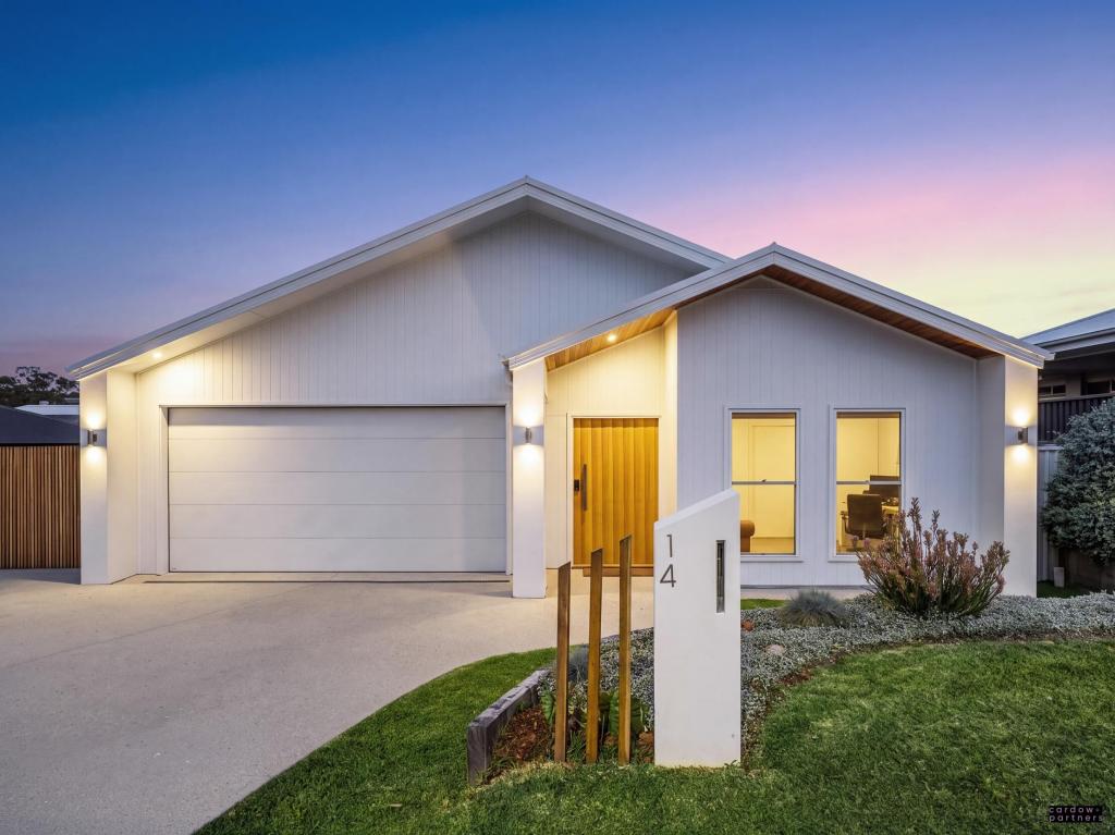 14 Angophora Cres, Urunga, NSW 2455