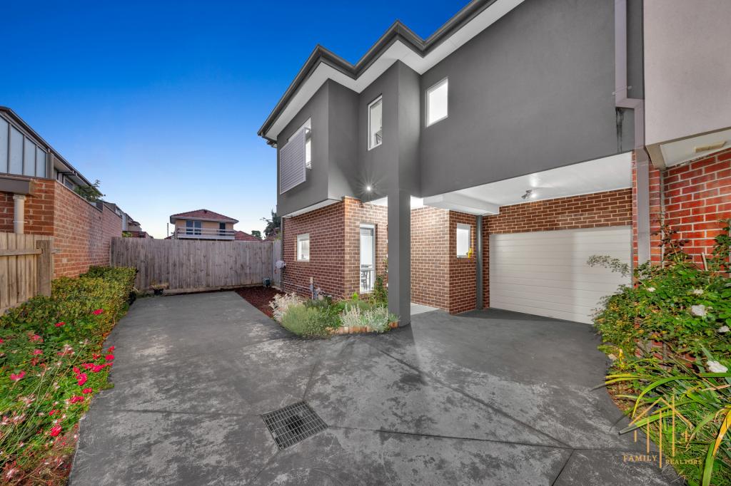 5/8 ARATULA ST, DANDENONG, VIC 3175