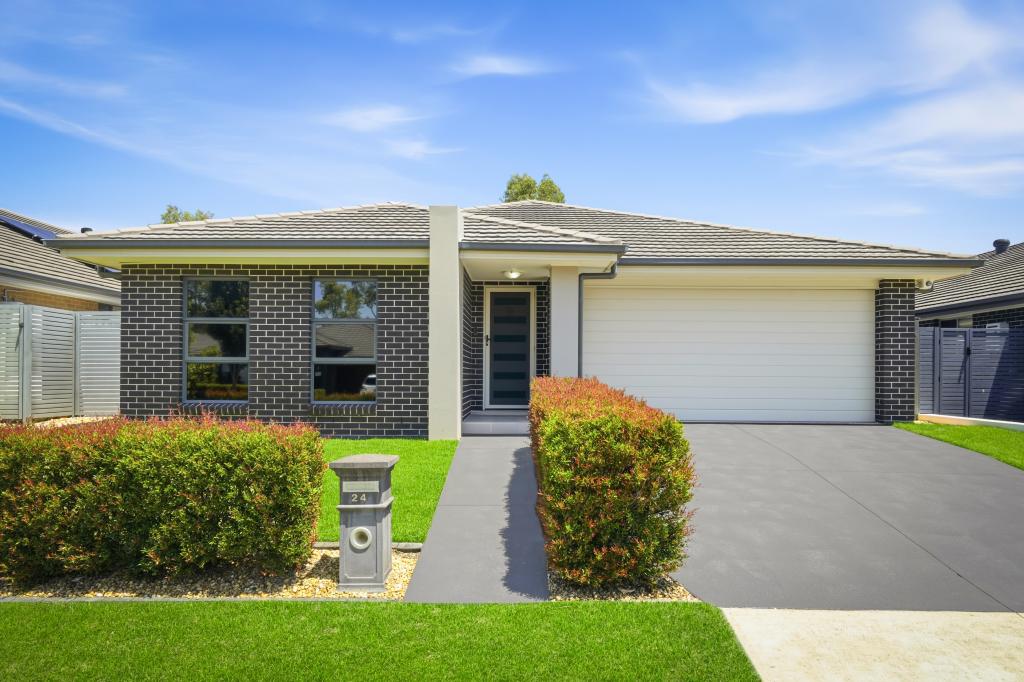 24 Wader St, Cranebrook, NSW 2749