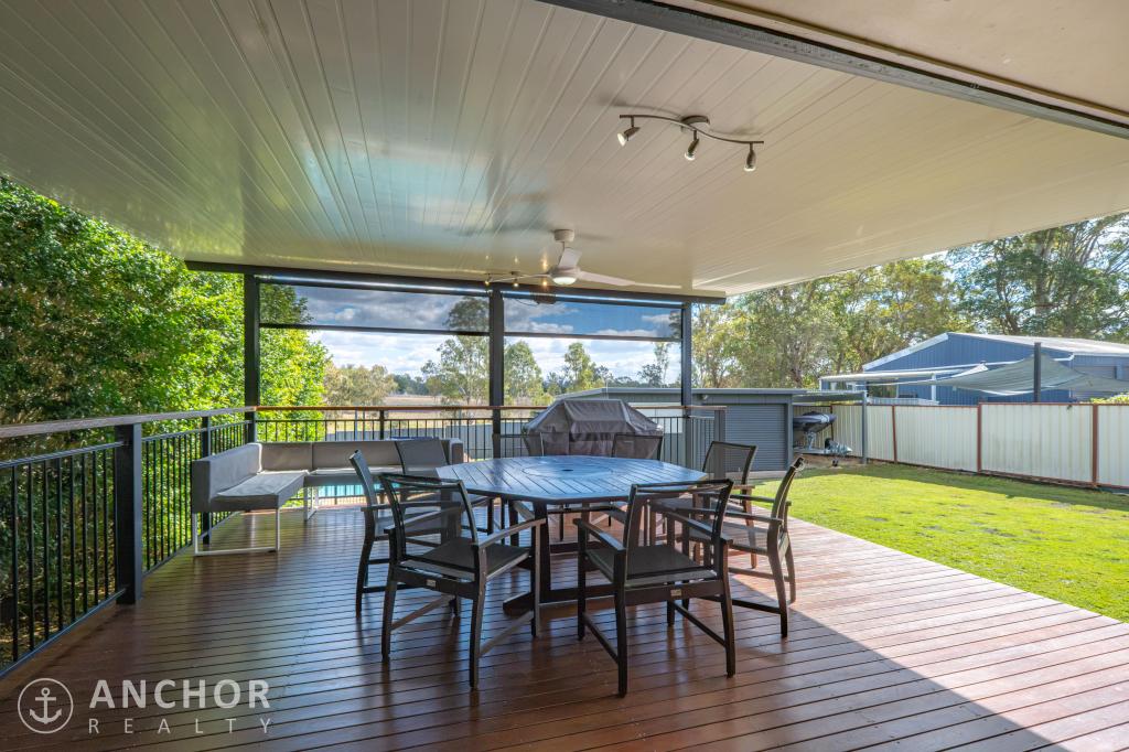 18 Valentine St, Southside, QLD 4570