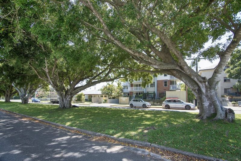 9/27 WALTON ST, SOUTHPORT, QLD 4215