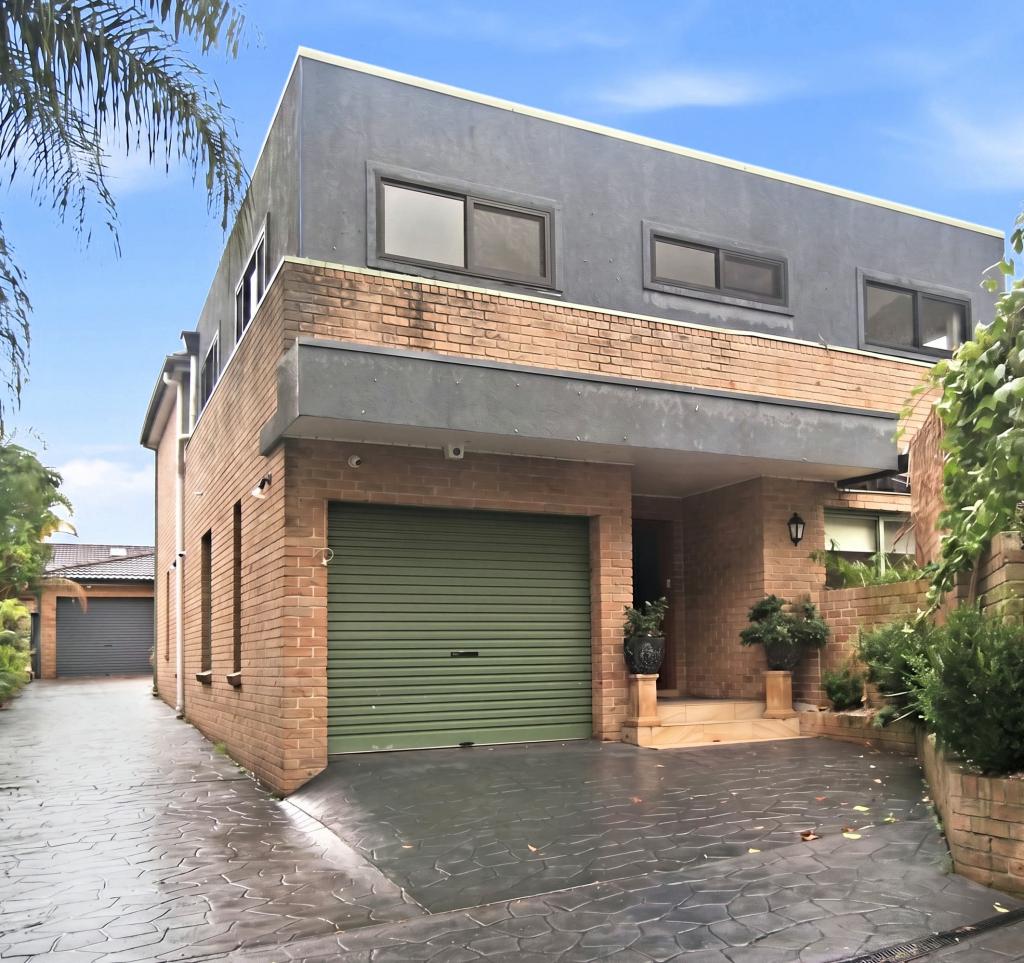 1/334 Roberts Rd, Greenacre, NSW 2190