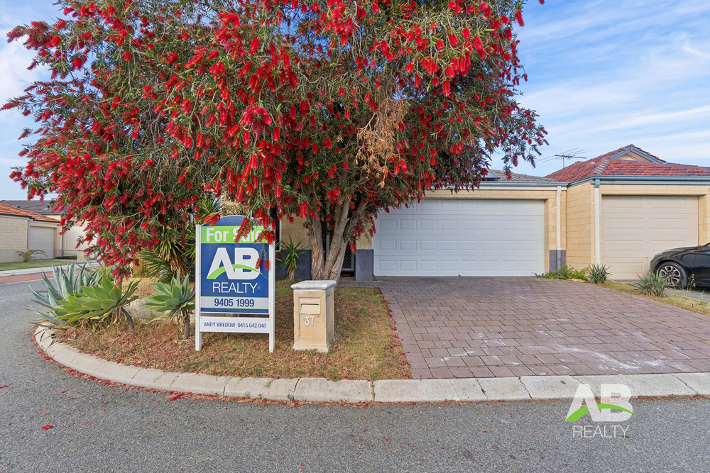 37 Jedburgh Loop, Sinagra, WA 6065