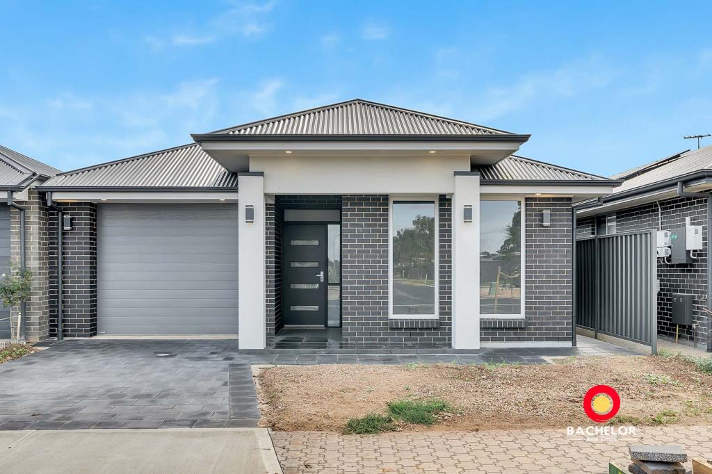 13 GAYNOR AVE, PARALOWIE, SA 5108