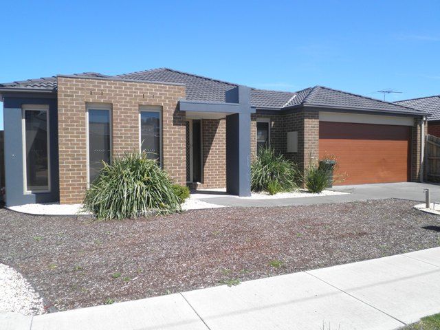 29 Clifton Gr, Carrum Downs, VIC 3201