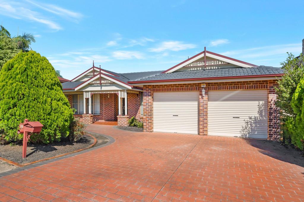 11 West Hill Pl, Green Valley, NSW 2168