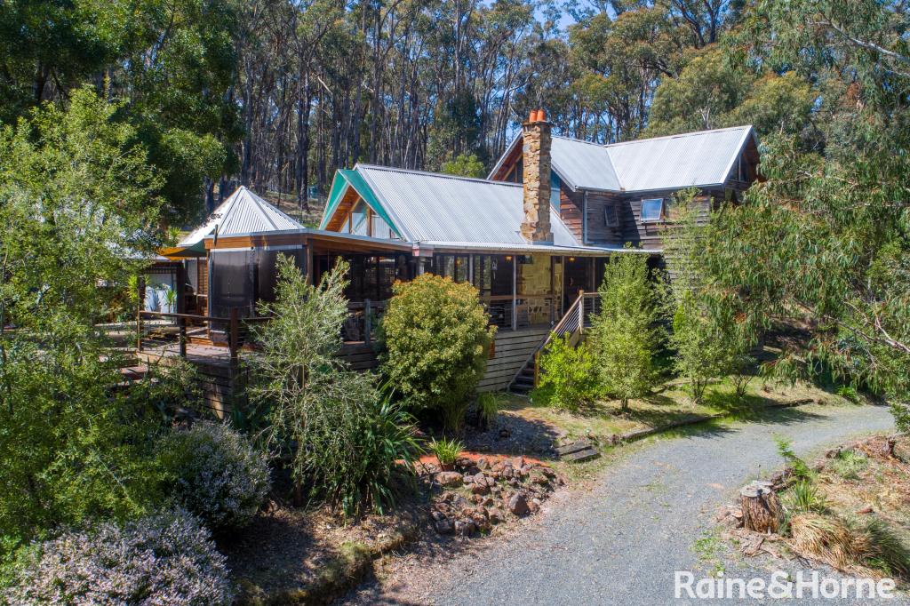 90 Ellandee Cres, Macedon, VIC 3440