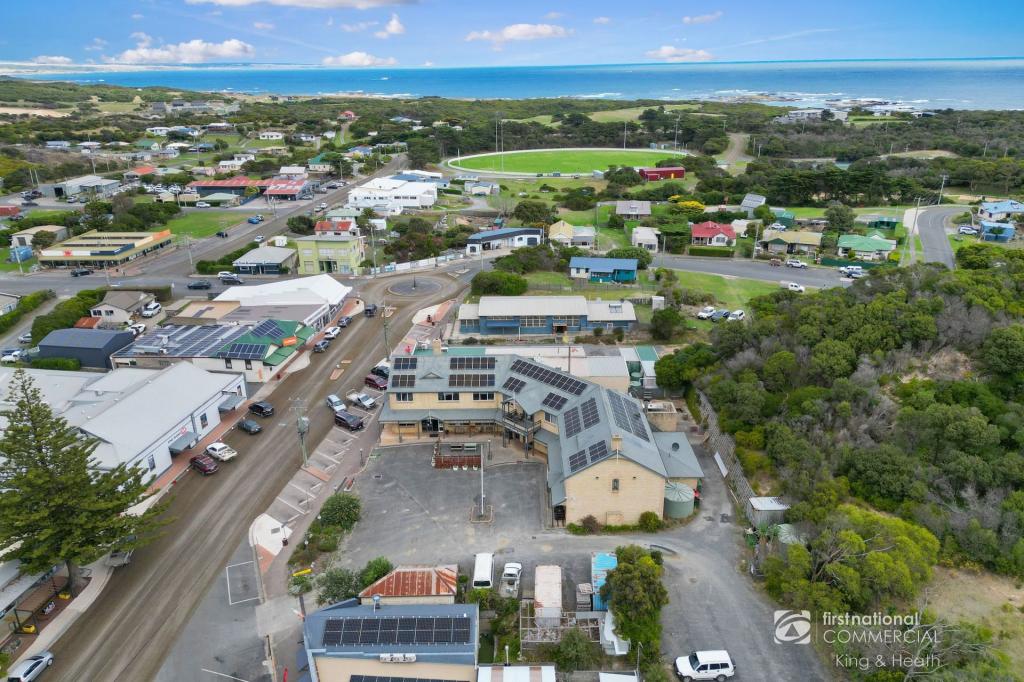 7 Main St, Currie, TAS 7256
