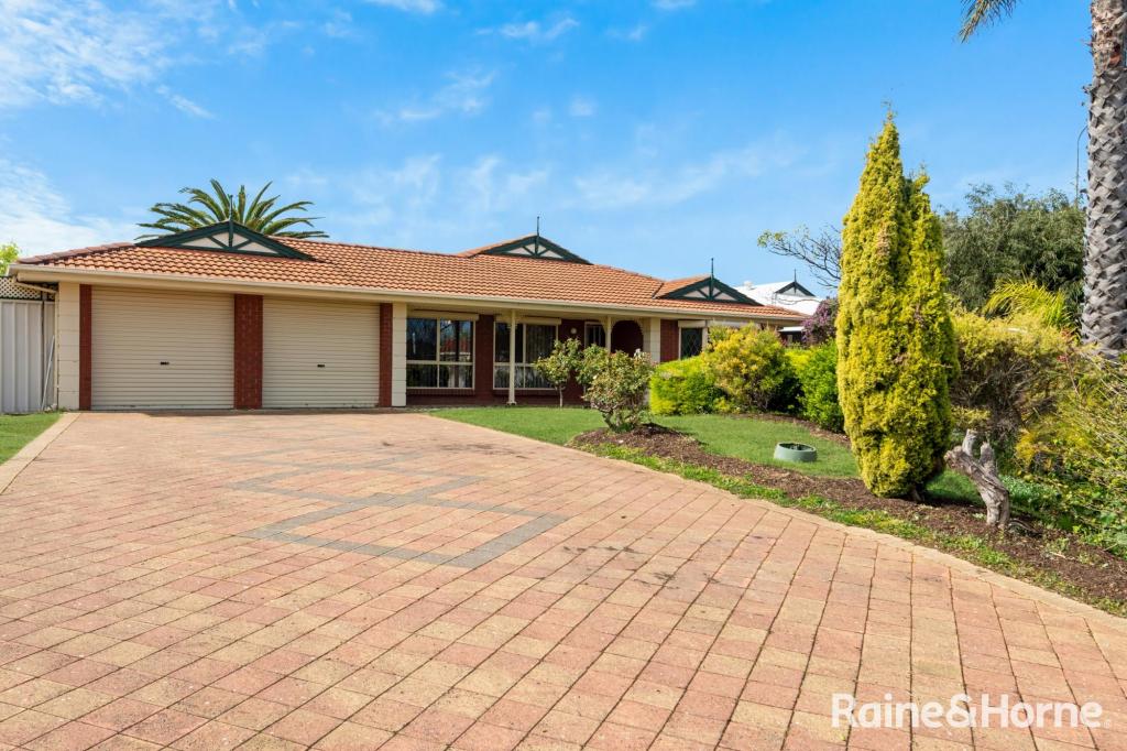 8 Whitney Cres, Seaford, SA 5169