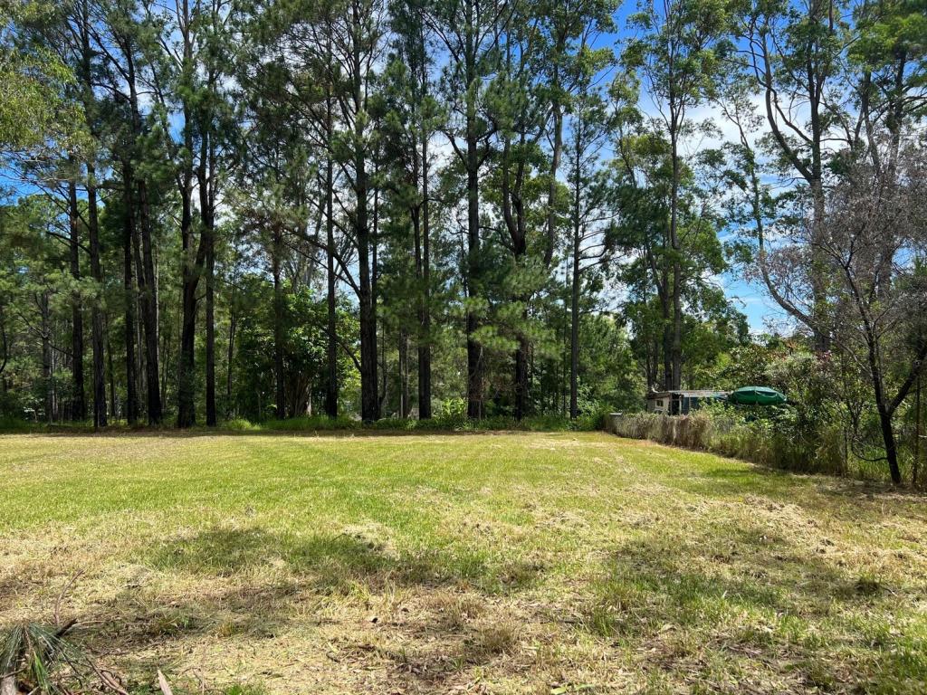 34 Cooee Cres, Macleay Island, QLD 4184