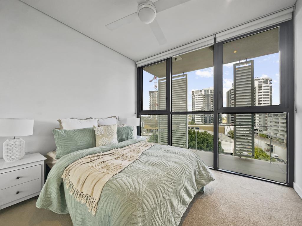 Type H/15 Finnegan St, Hamilton, QLD 4007