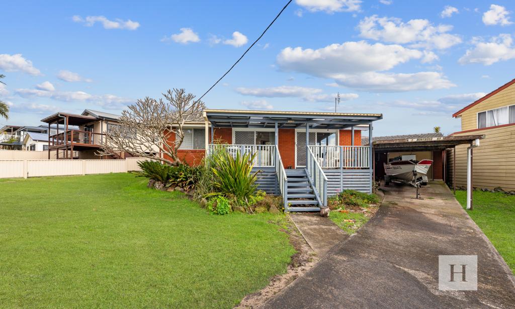 1 Montrose St, Mannering Park, NSW 2259