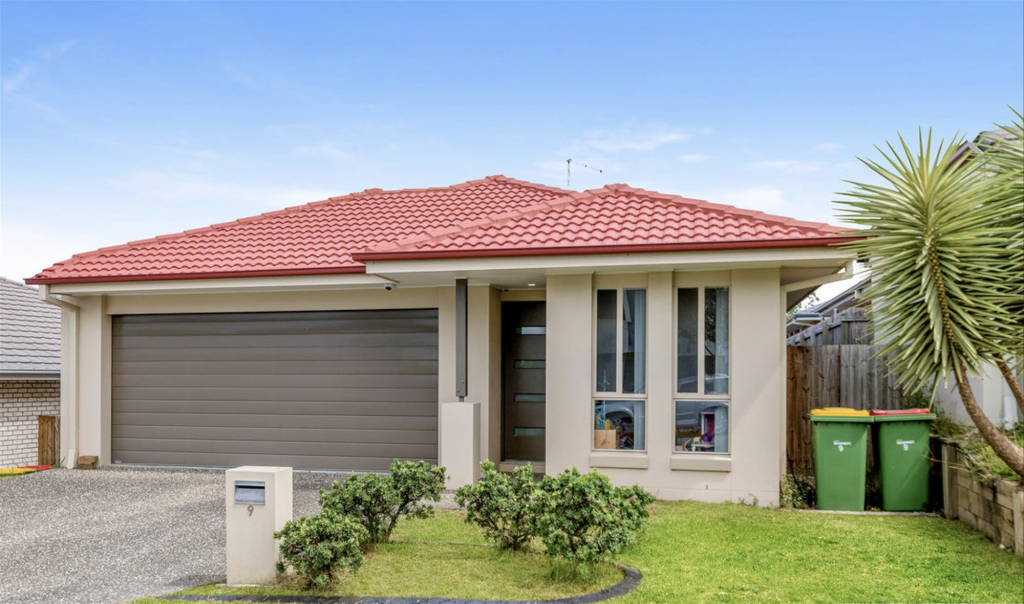 9 BANKSIA RD, COOMERA, QLD 4209