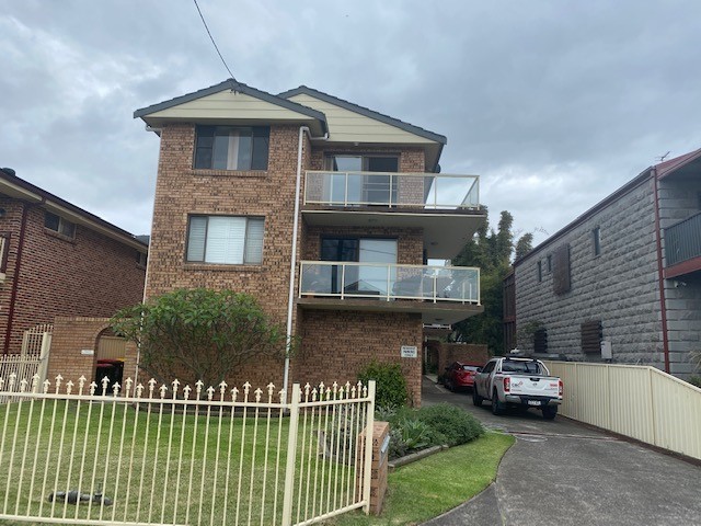 4/10 The Esplanade, Thirroul, NSW 2515