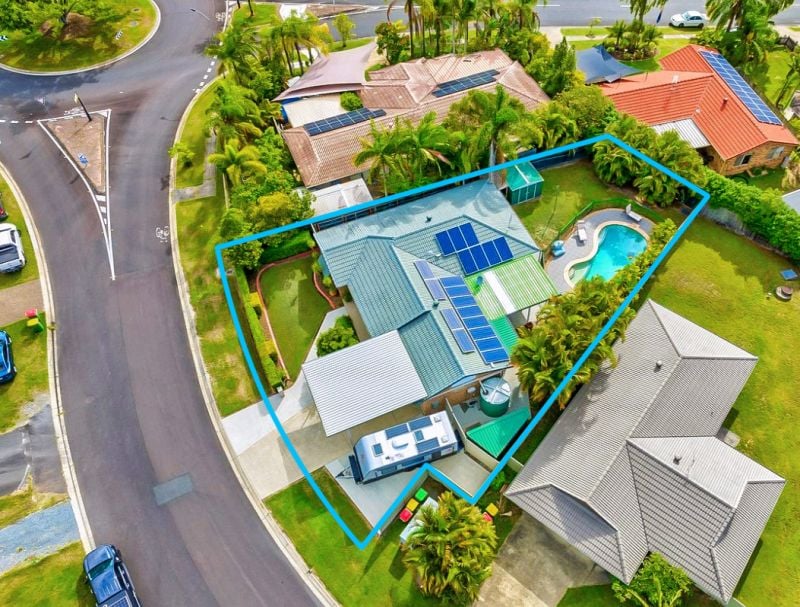 4 Lucille Ball Pl, Parkwood, QLD 4214