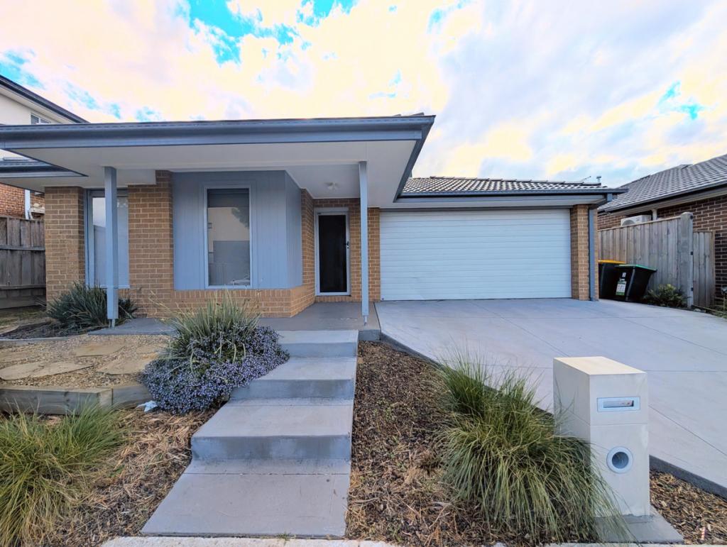 3 Heslop St, Mickleham, VIC 3064