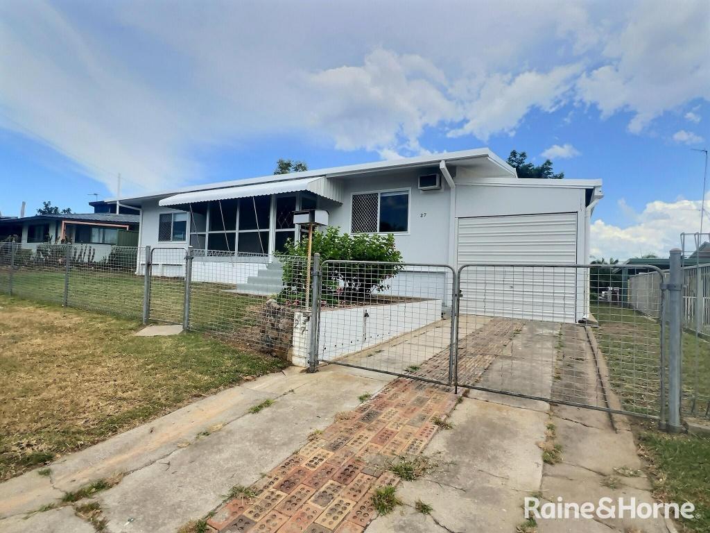 27 Cockatoo Dr, New Auckland, QLD 4680